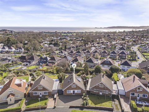 Parklands View, Sketty, Swansea SA2