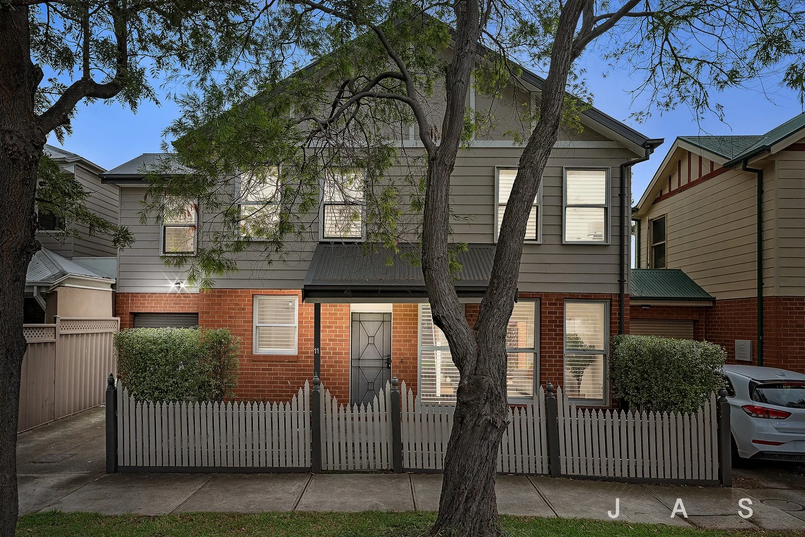 11 Lormer Street, Yarraville VIC 3013