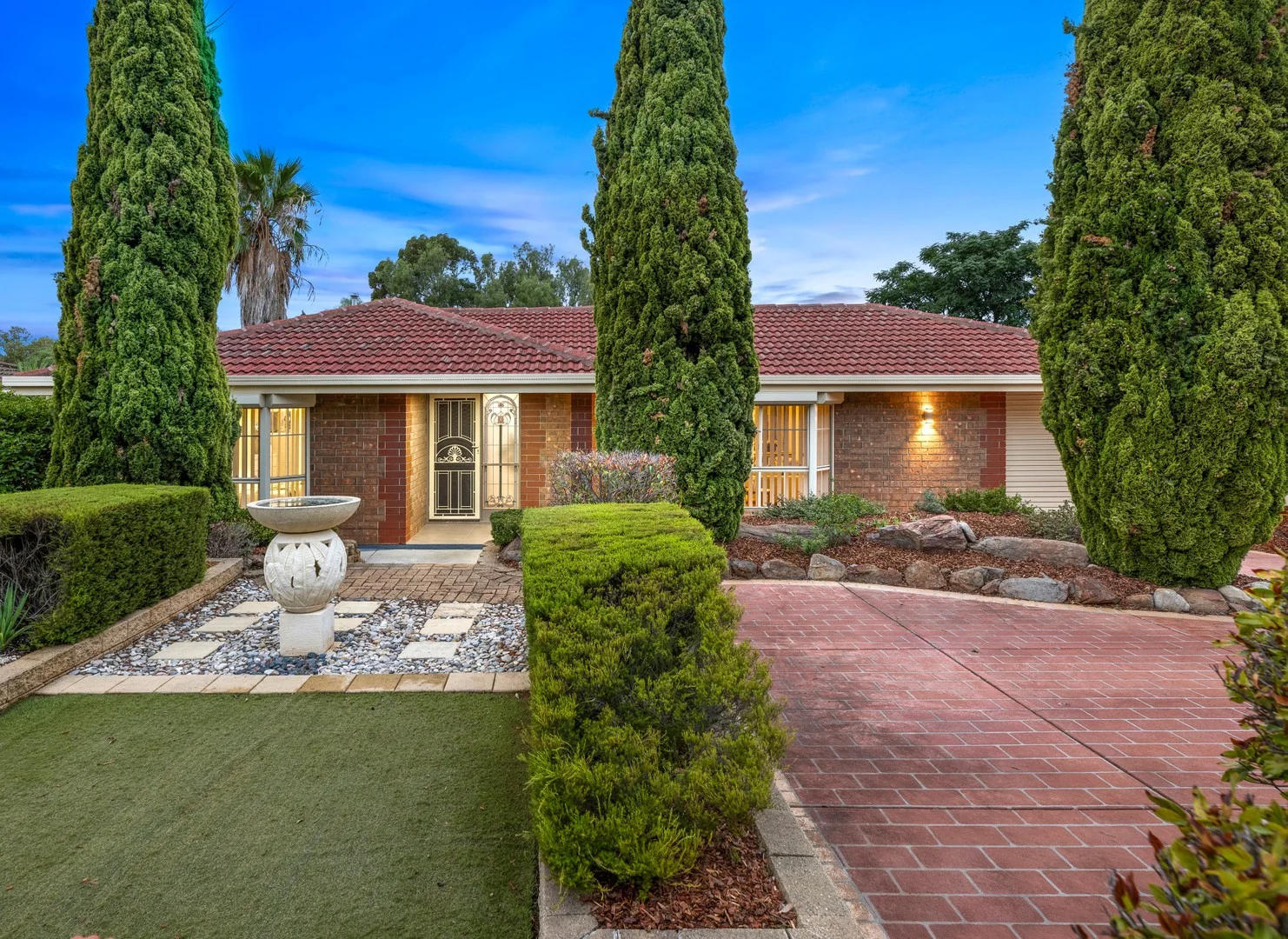 52 Canterbury Drive, Salisbury Heights SA 5109