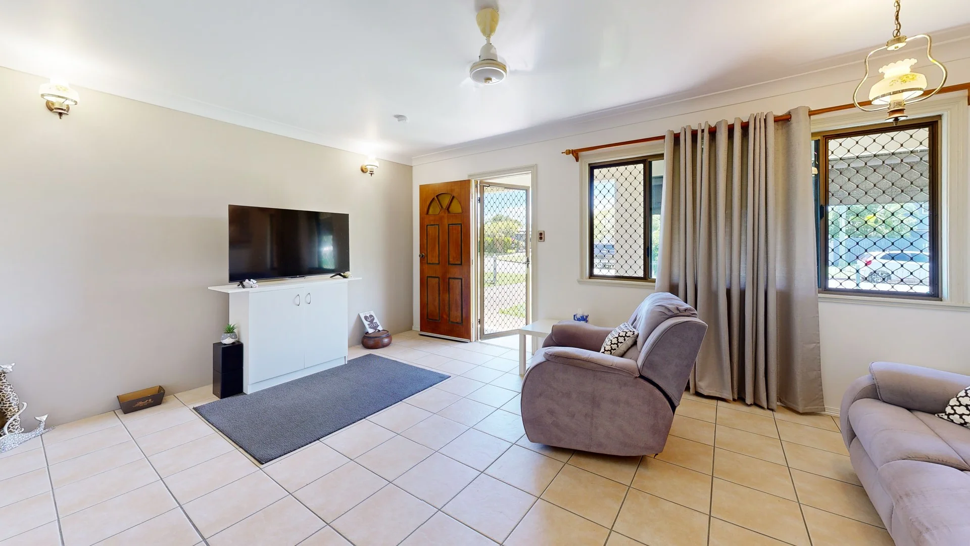 8 Champagne Crescent, Kelso QLD 4815