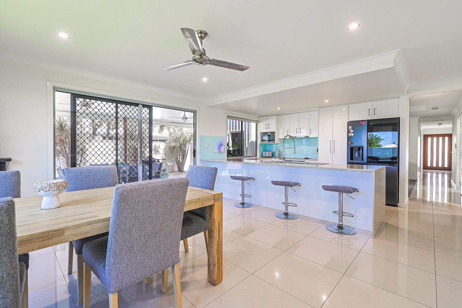 56 Canterbury Drive, Emerald QLD 4720 photo 3