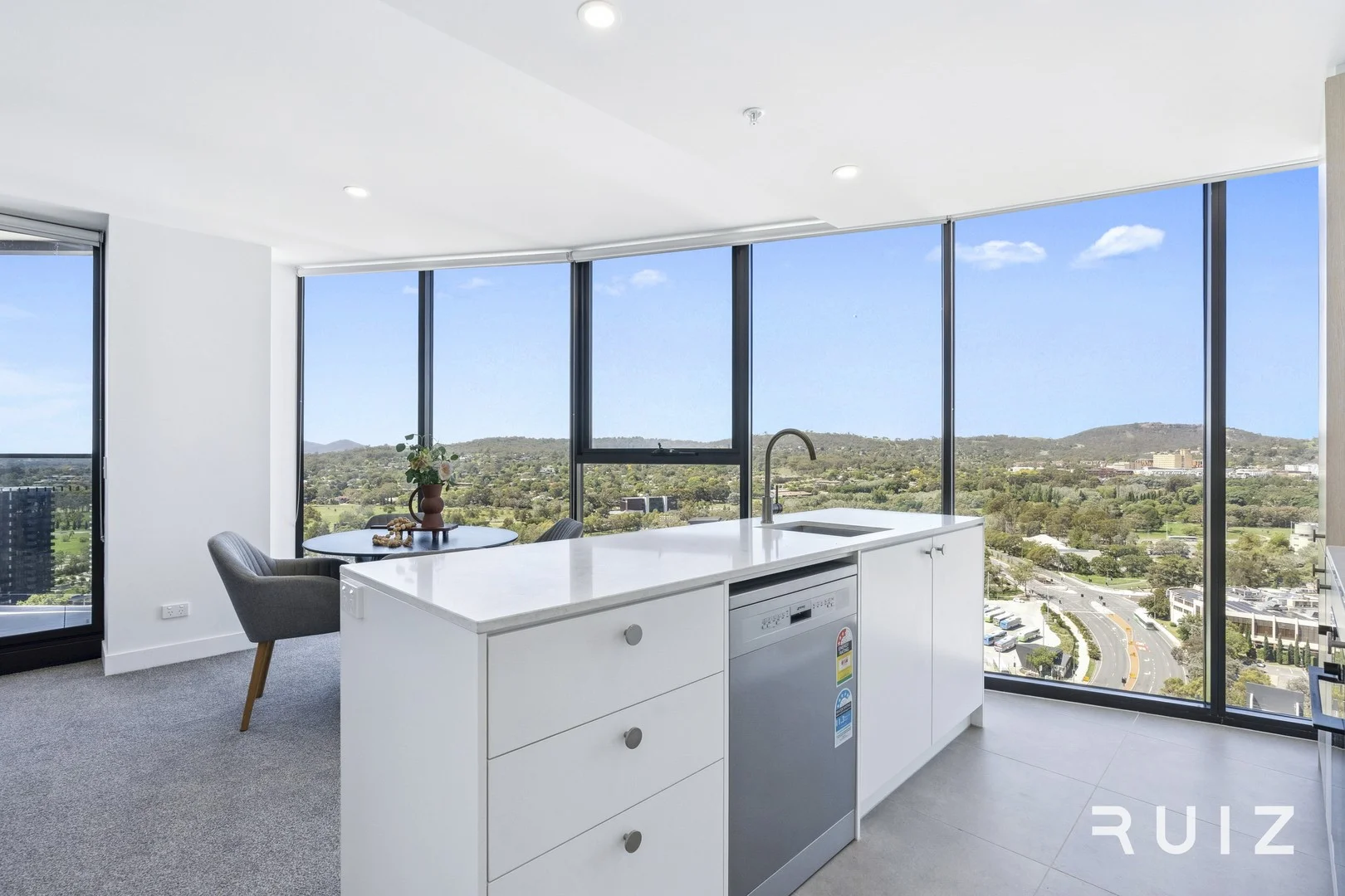 Additional image 3 of 2011/2 Furzer Street, Phillip ACT 2606