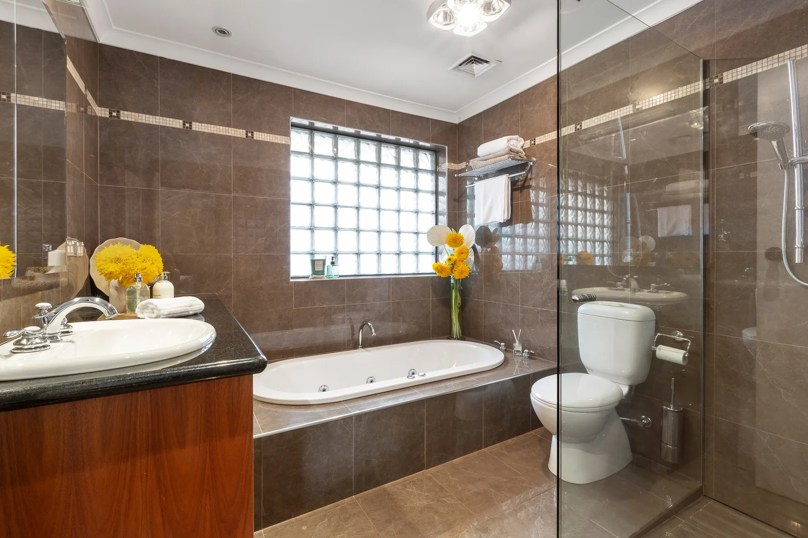 Additional image 11 of 2 Cher Avenue, Bundoora VIC 3083