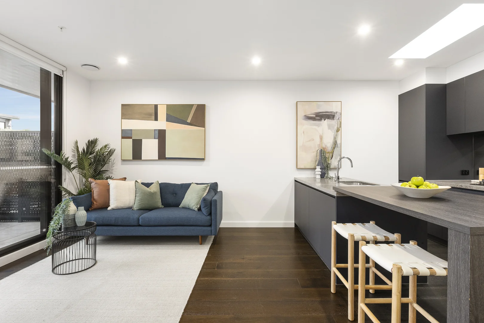 Additional image 2 of 607B/162 Whitehorse Road, Blackburn VIC 3130