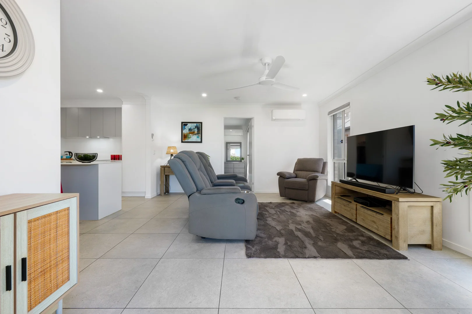 1/52 Village Boulevard, Pimpama QLD 4209 photo 3