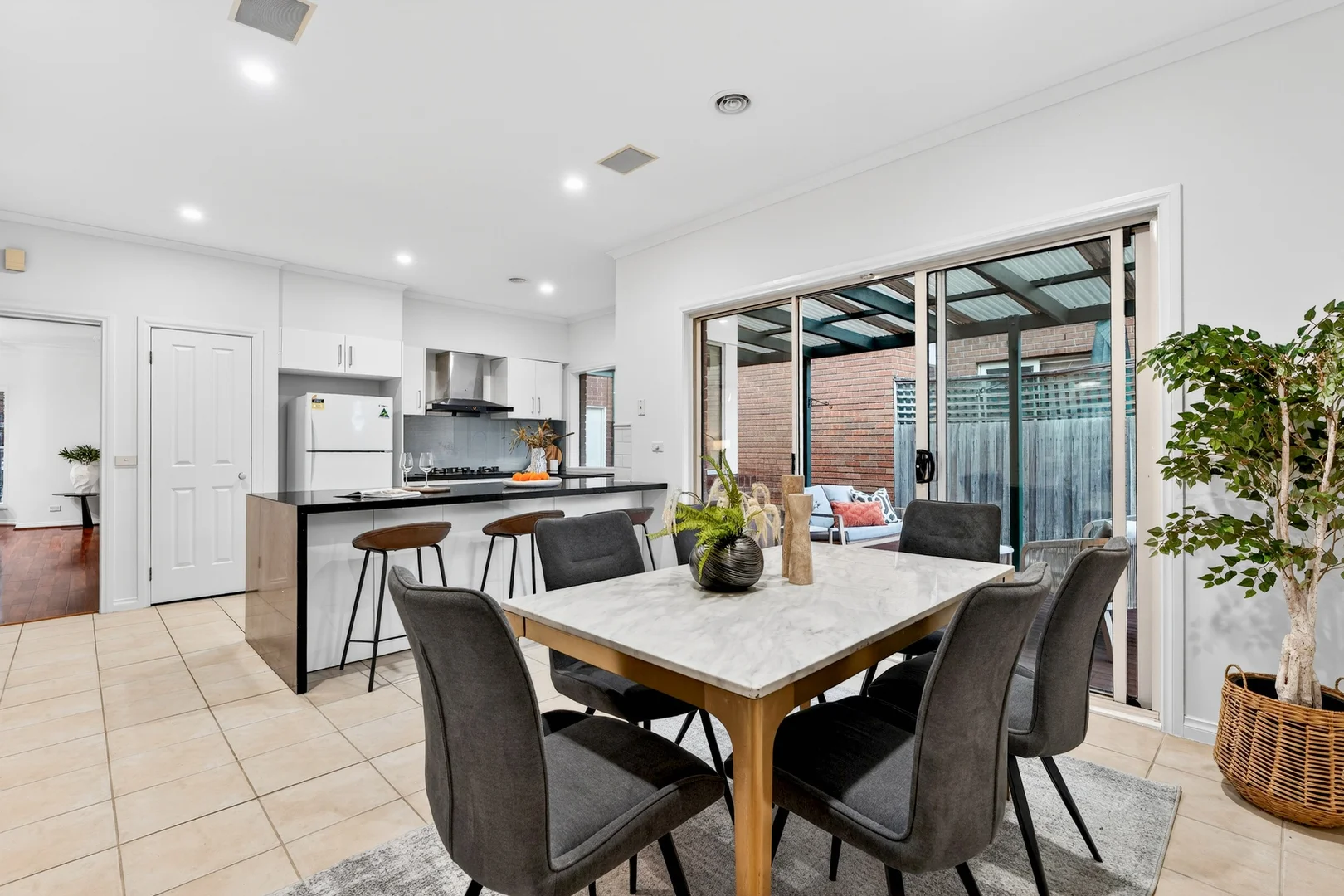 Additional image 5 of 33 Bowen Crescent, Burwood East VIC 3151