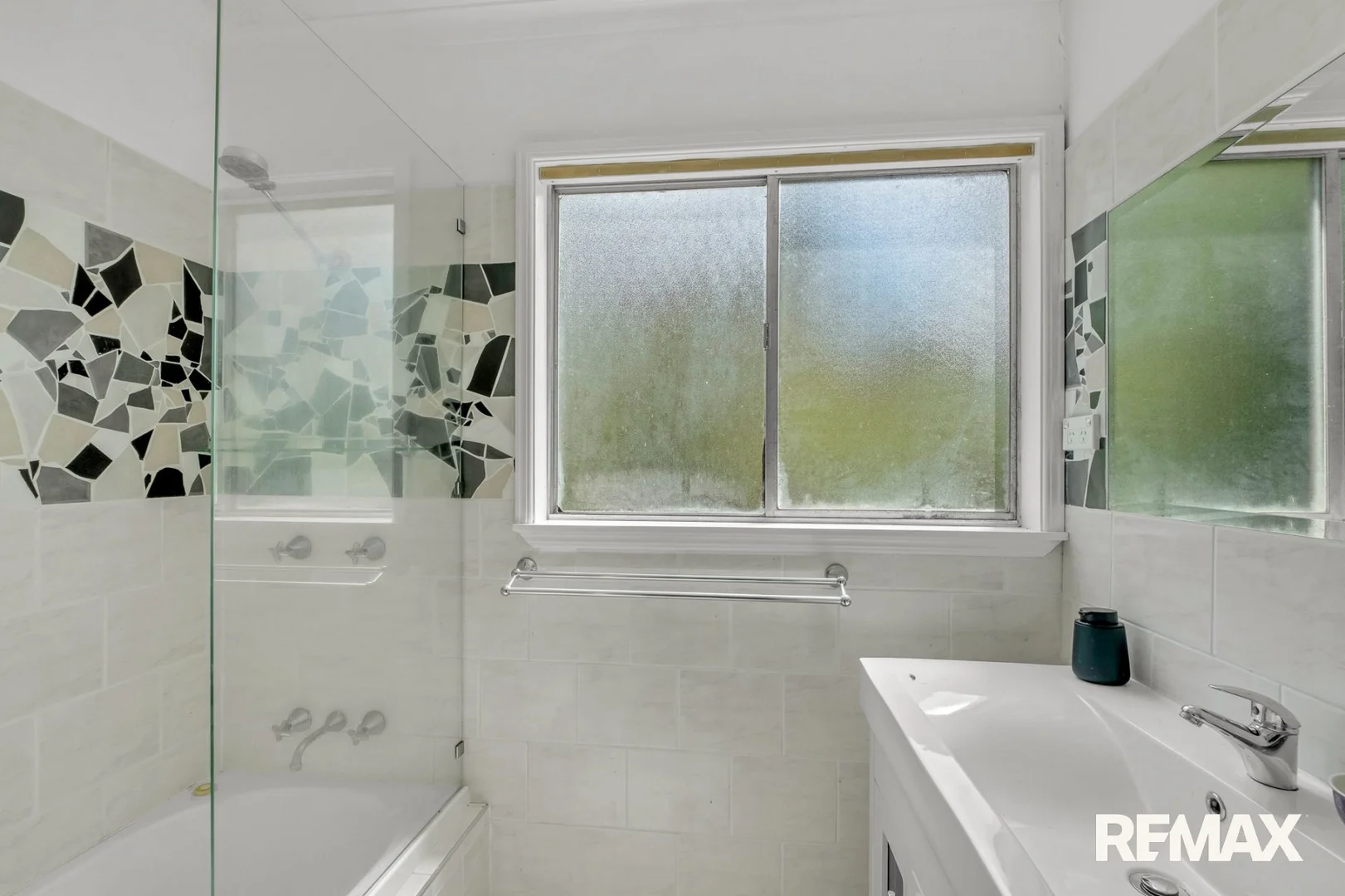 Additional image 4 of 2 Sue Street, Burnside QLD 4560