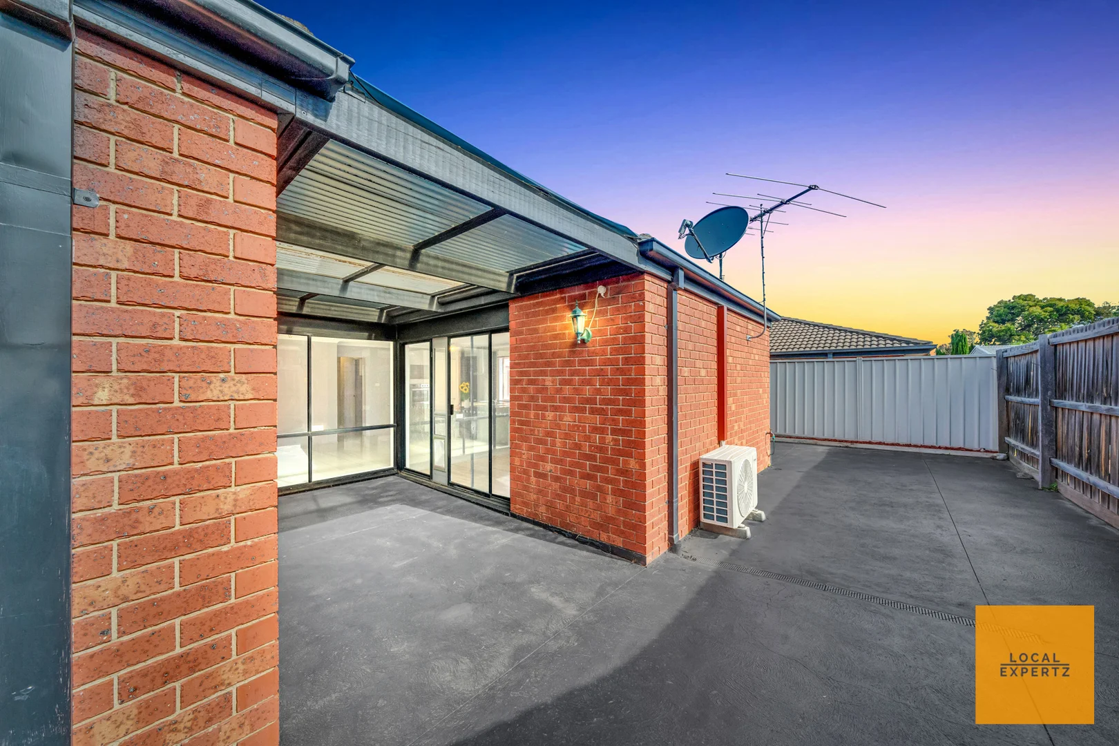 Additional image 14 of 1/74 Dundee Way, Sydenham VIC 3037