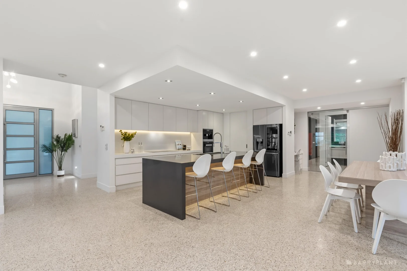 Additional image 3 of 35 Knees Road, Park Orchards VIC 3114