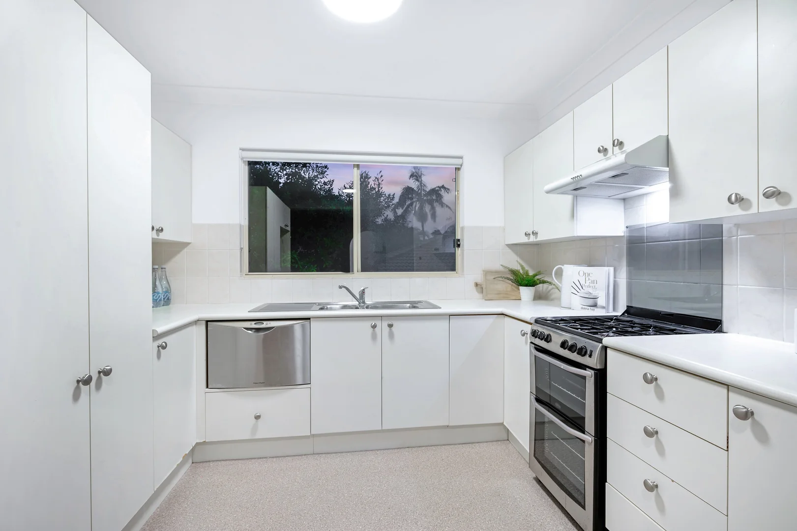 Additional image 3 of 5/280 Terrigal Drive, Terrigal NSW 2260