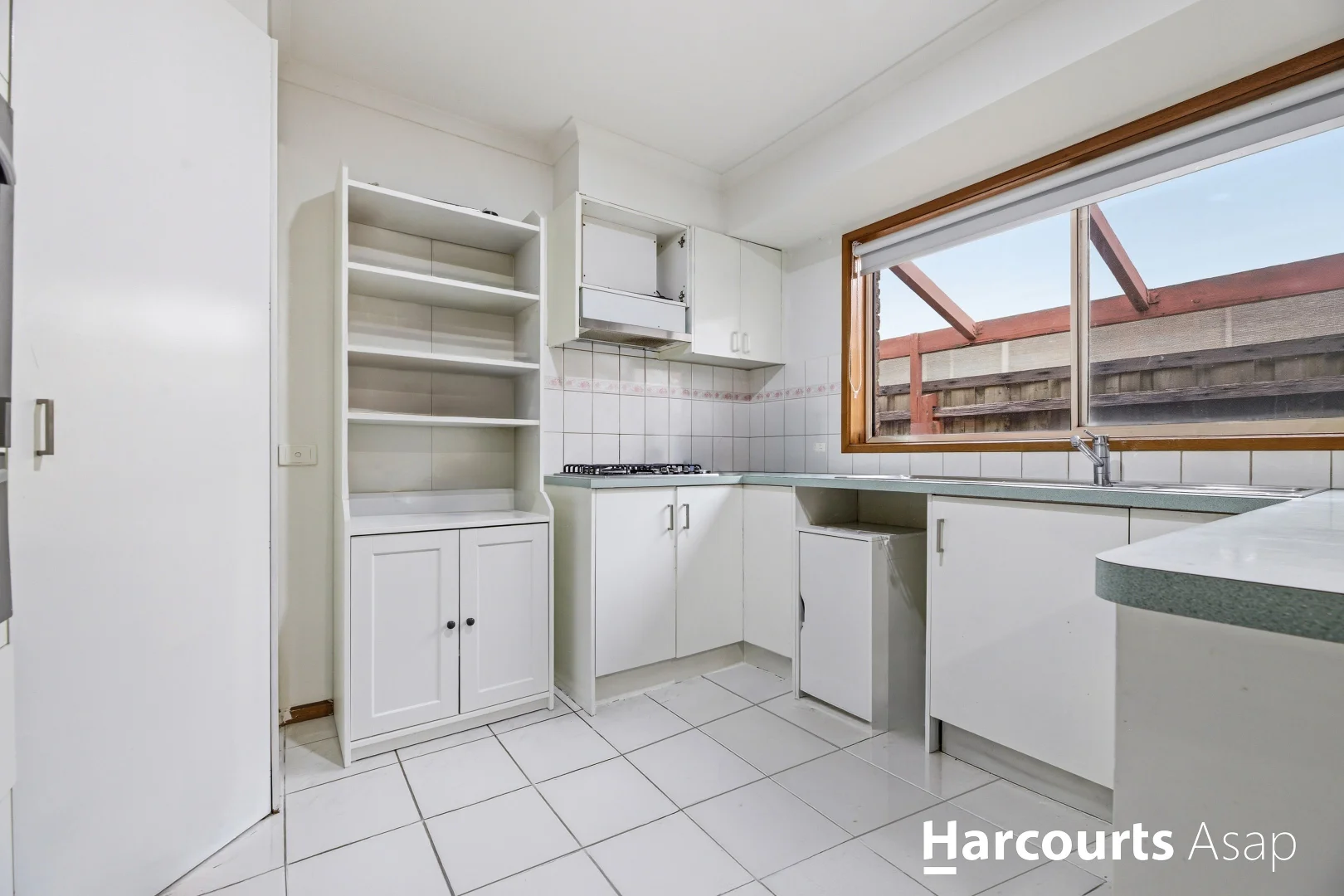 86 Saffron Drive, Narre Warren VIC 3805 photo 4