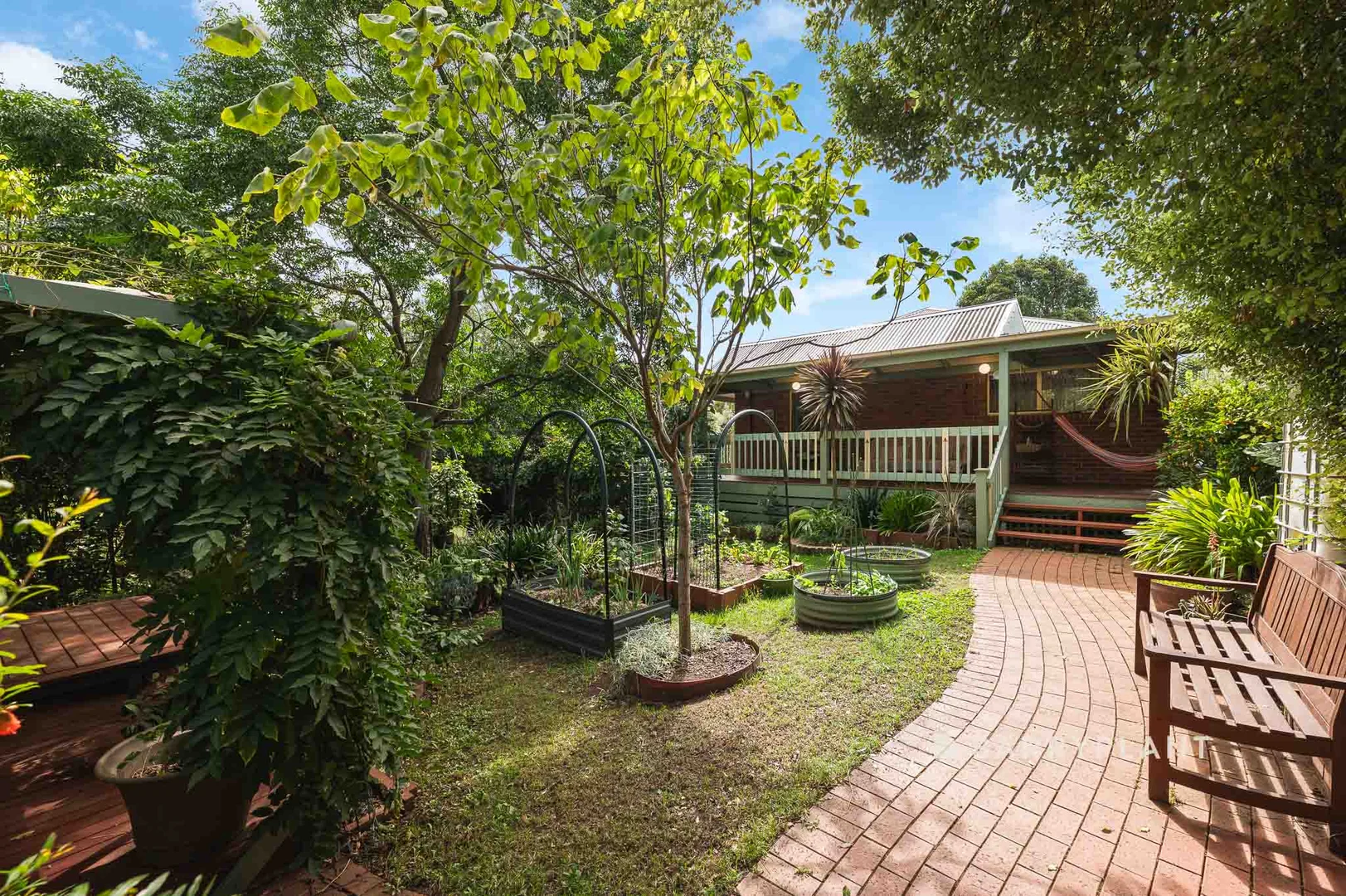 Additional image 18 of 8 Davey Drive, Drouin VIC 3818