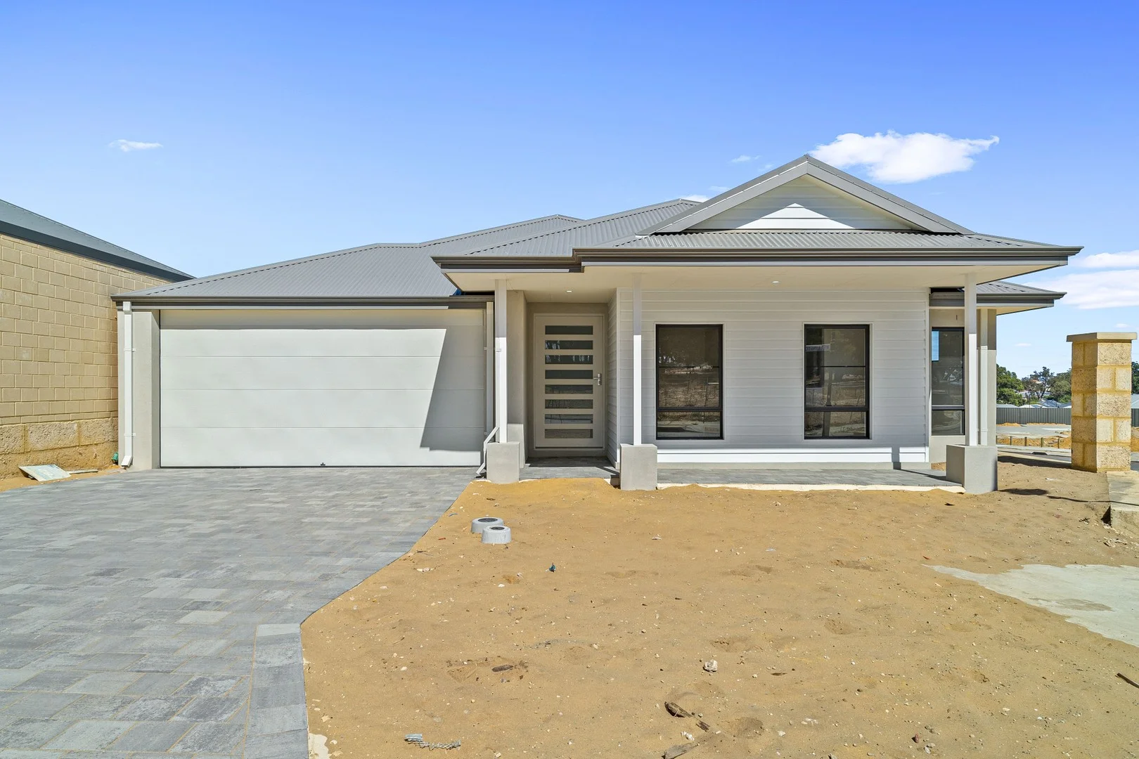 2 Wellington Avenue, Lakelands WA 6180
