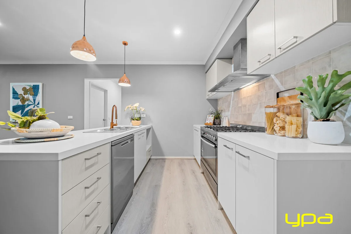 Additional image 5 of 20 Riverstone Boulevard, Clyde North VIC 3978