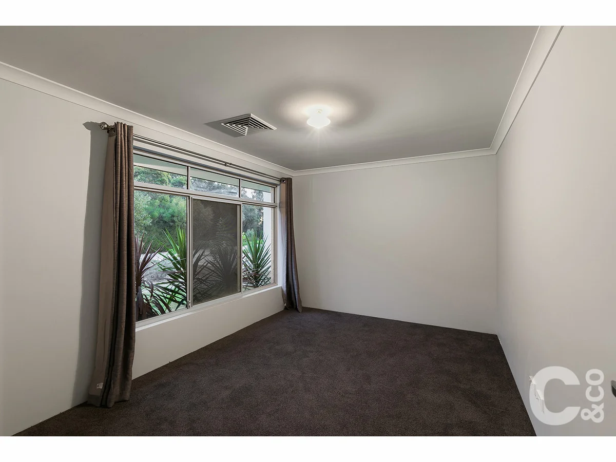 11 Daybreak Loop, Wellard WA 6170 photo 3