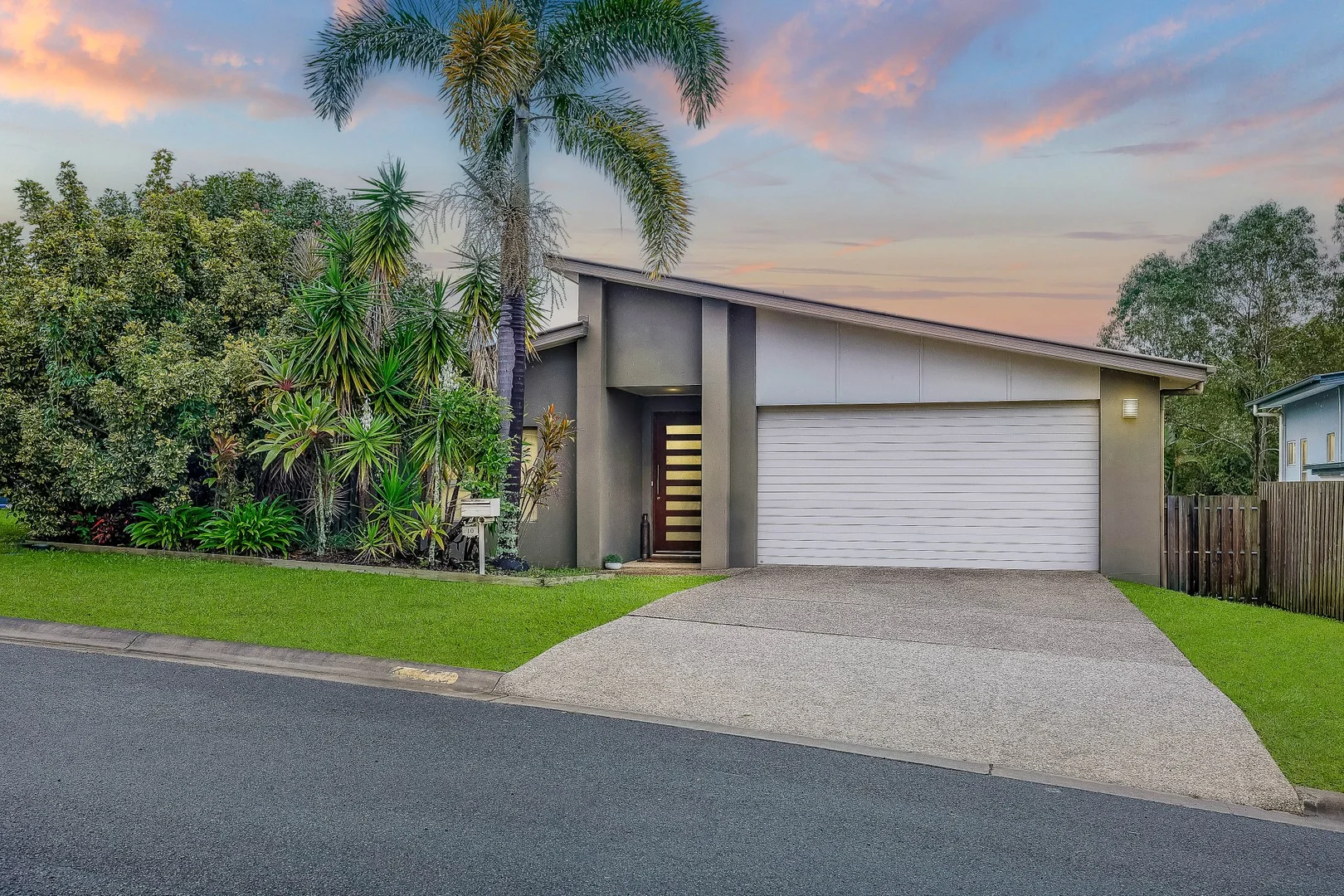 10 Wright Court, Upper Coomera QLD 4209