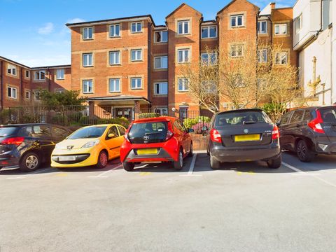 Maxime Court, Sketty, Swansea SA2