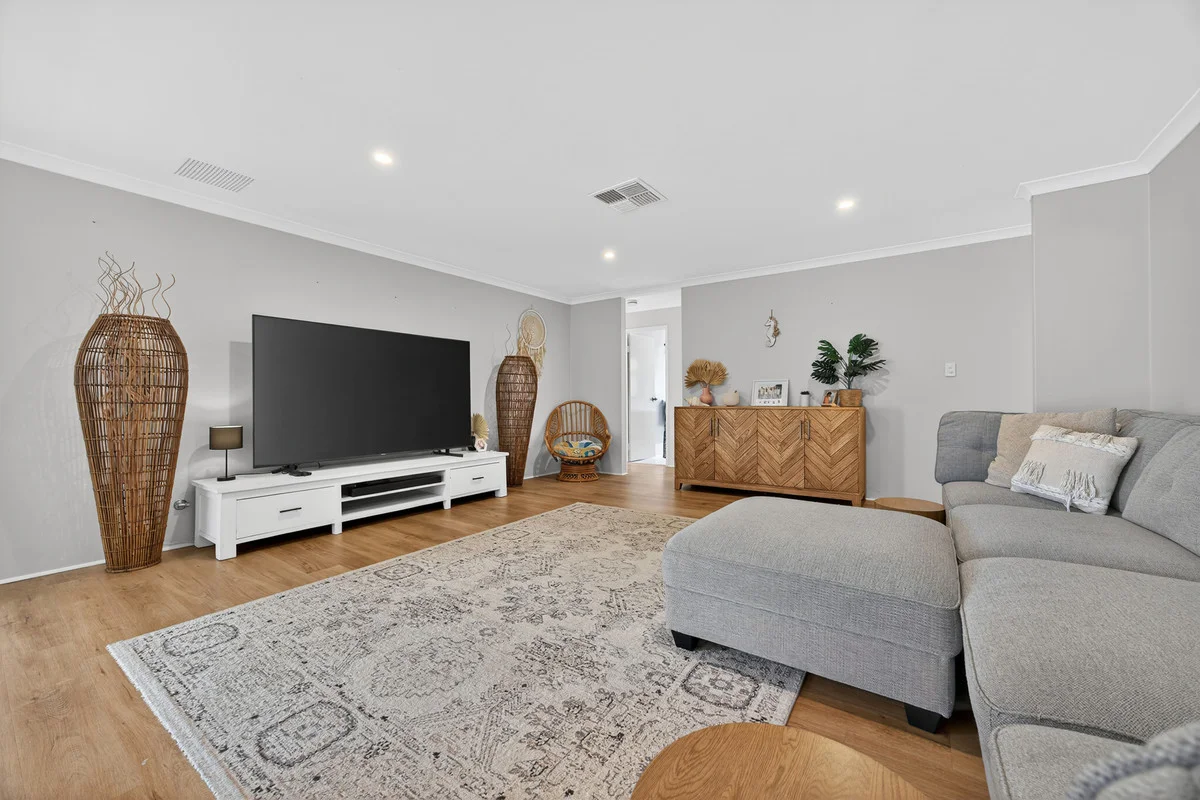 Additional image 6 of 213 Grand Ocean Boulevard, Port Kennedy WA 6172