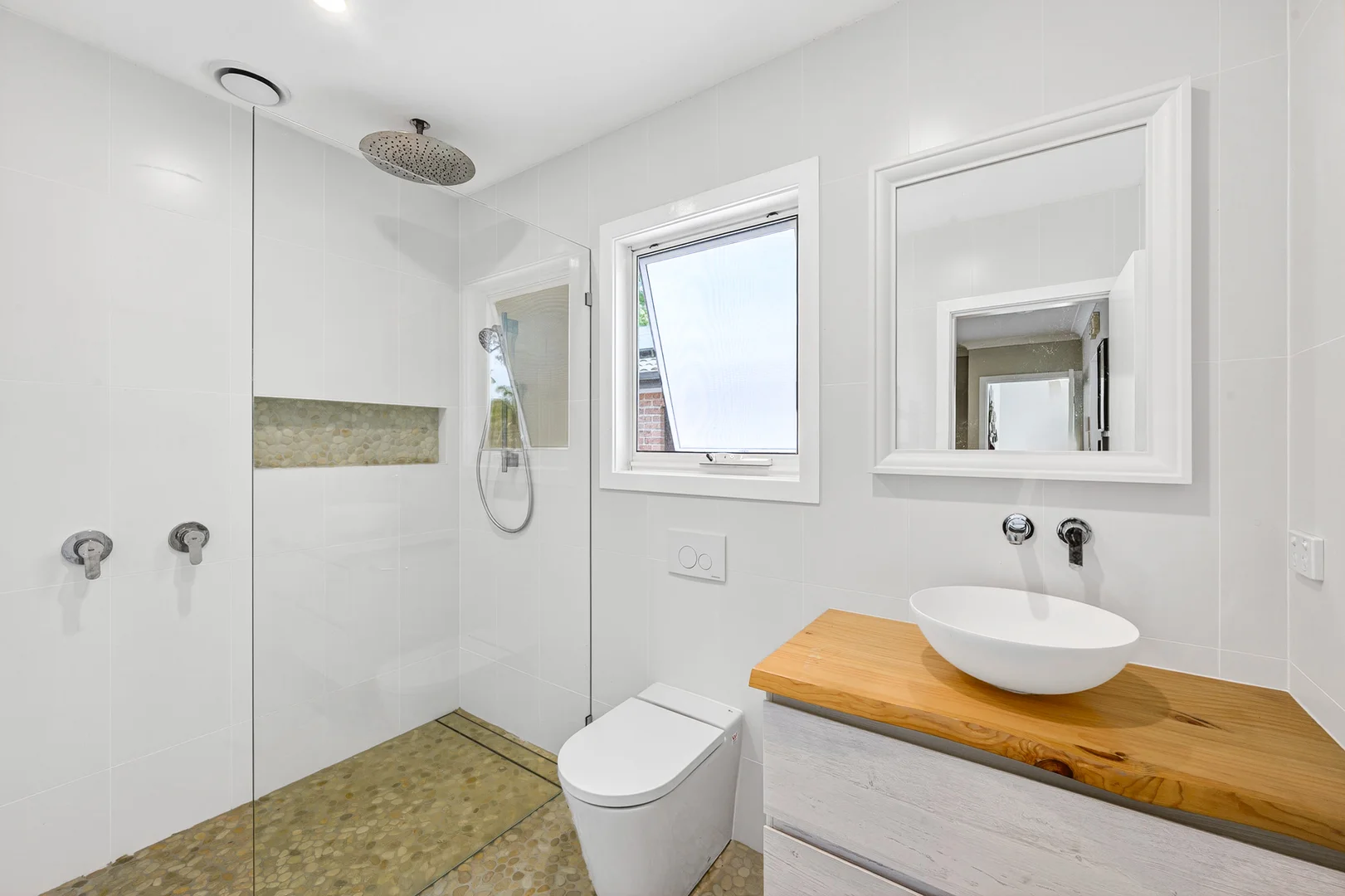Additional image 8 of 1056 Barrenjoey Road, Palm Beach NSW 2108