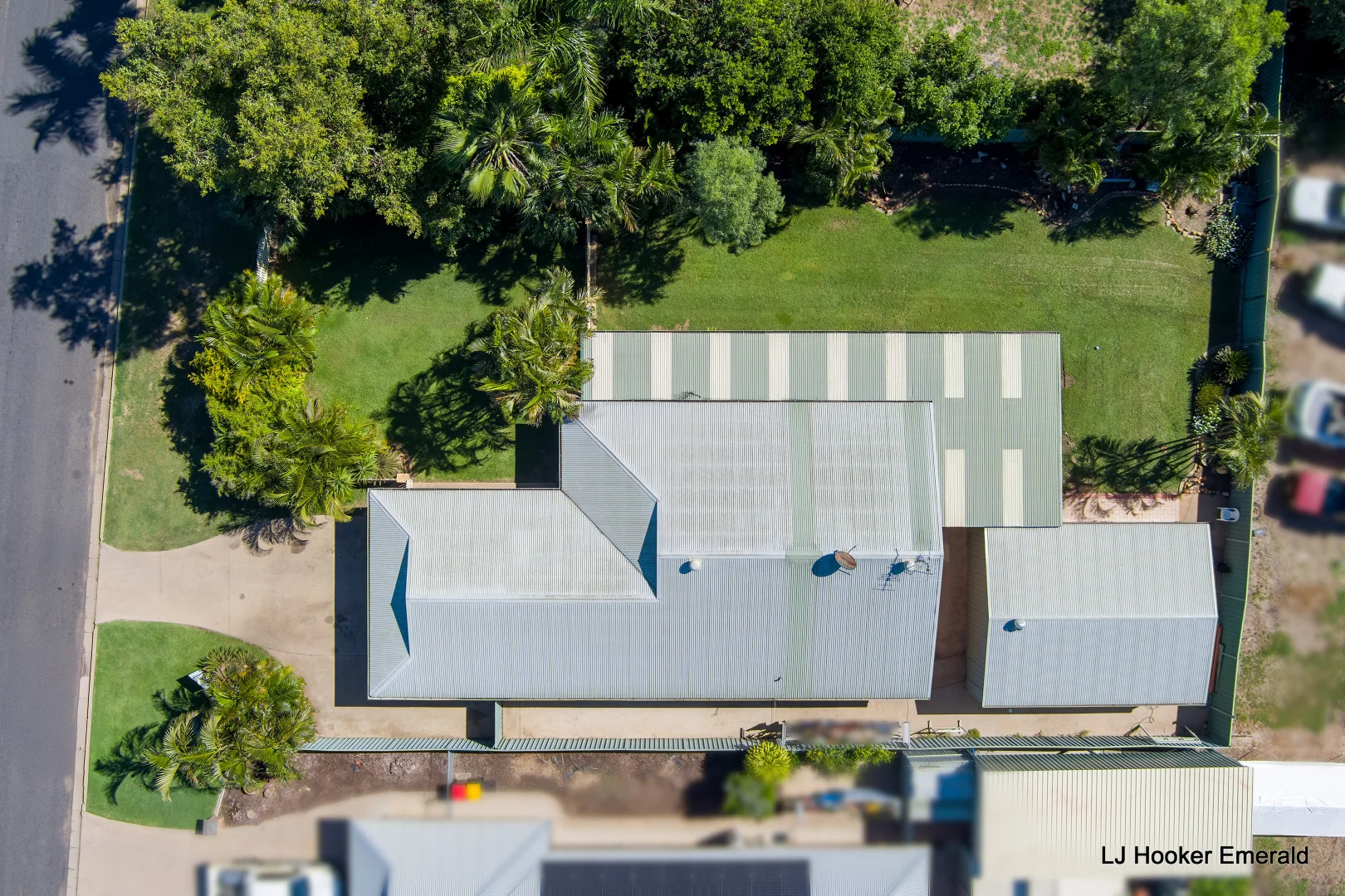 16 Kidd Street, Emerald QLD 4720 photo 2