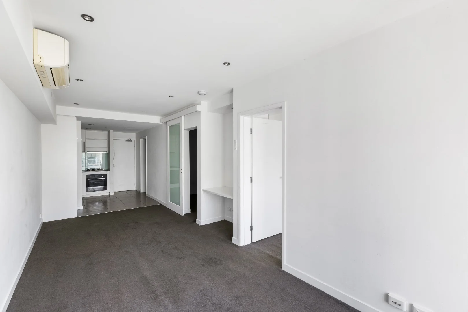 309/100 Plenty Road, Preston VIC 3072 photo 5