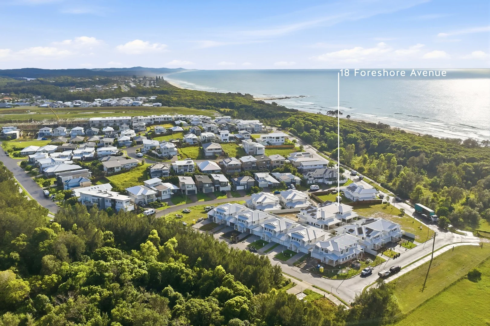 18 Foreshore Avenue, Lake Cathie NSW 2445