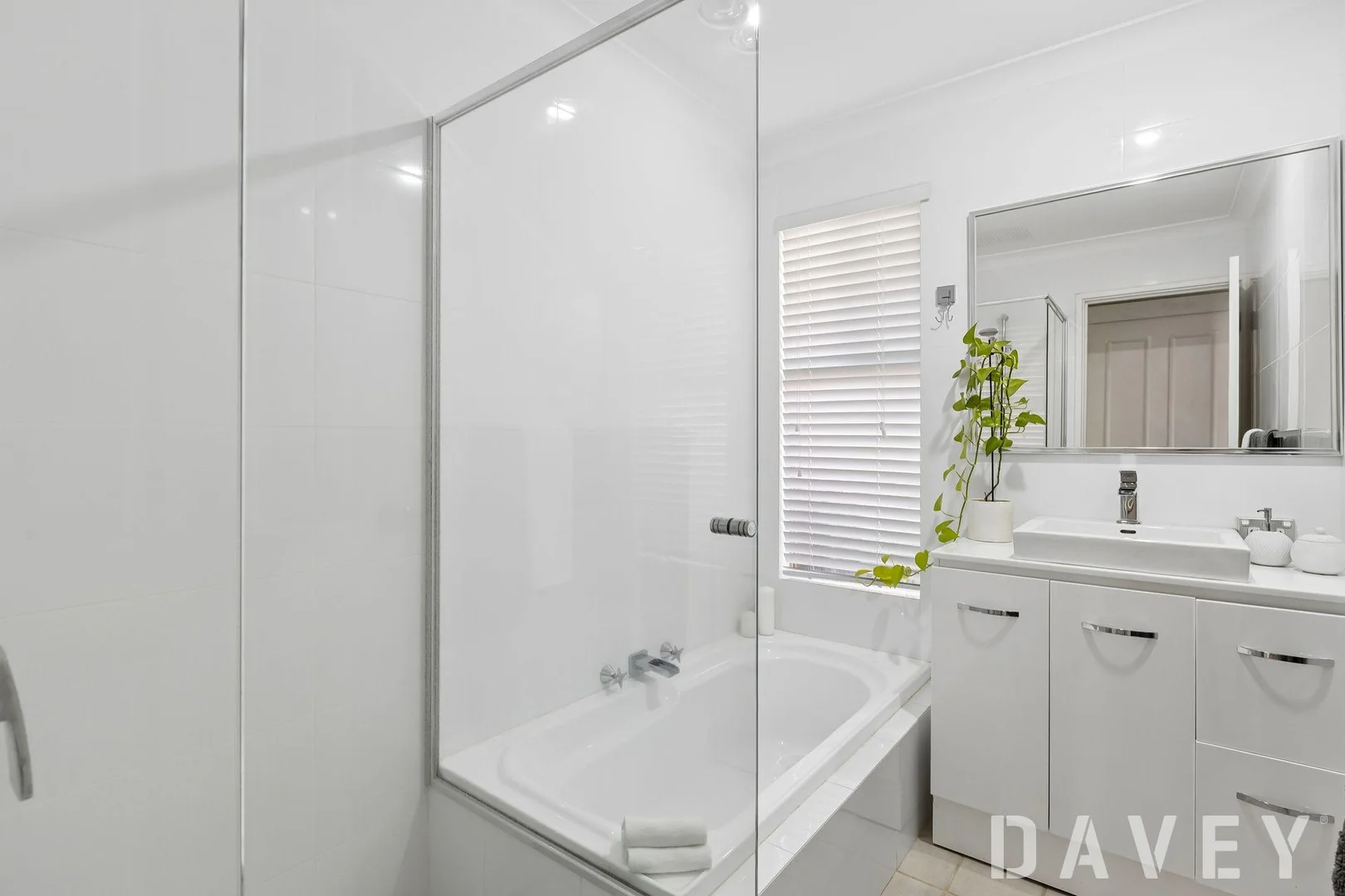 Additional image 16 of 18 Chessington Way, Kingsley WA 6026