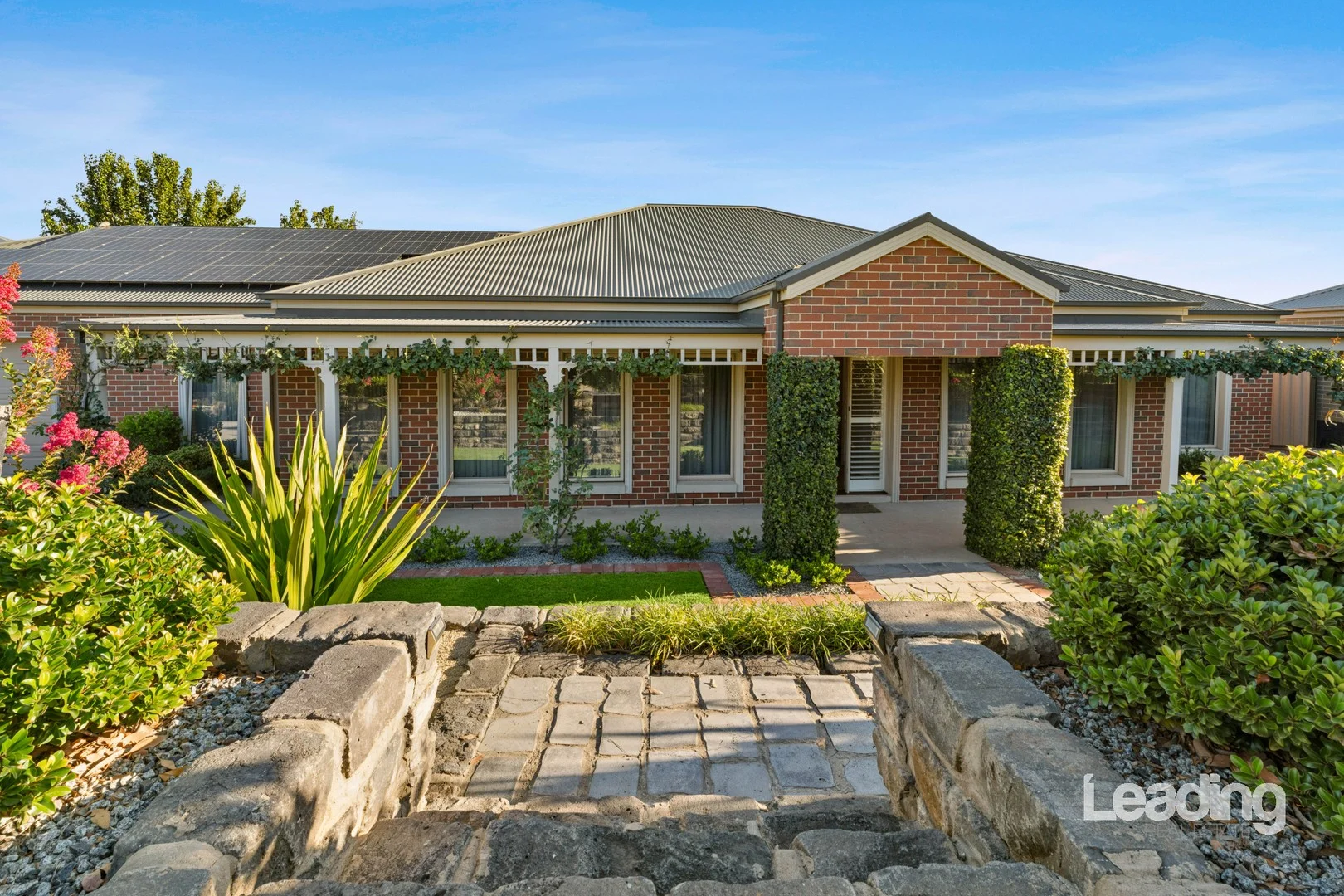52 Westminster Grove, Sunbury VIC 3429
