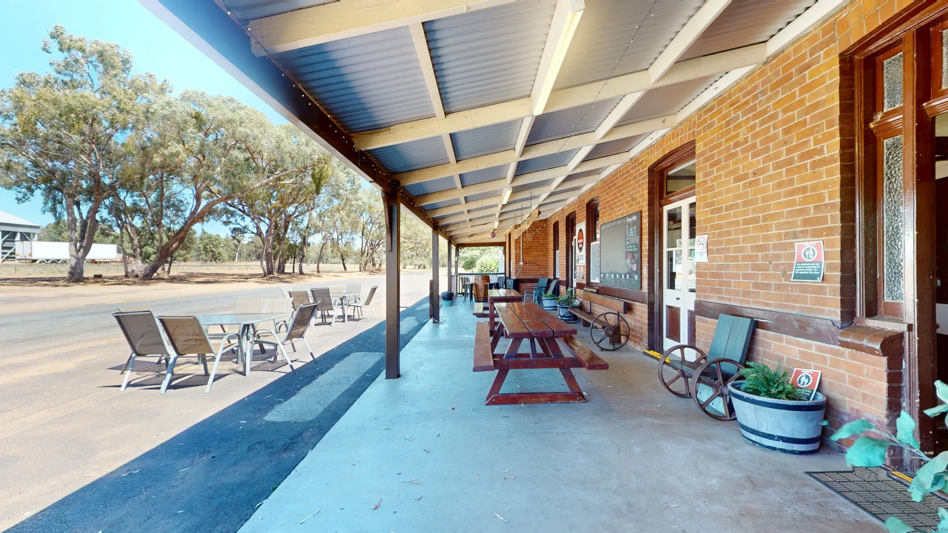Additional image 18 of Hair Of The Dog, 26-28 Federation Street, Ballimore NSW 2830