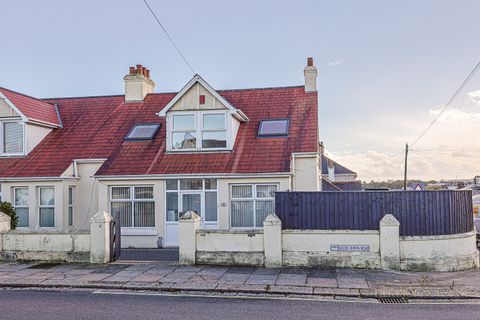 South Down Road, Plymouth, Devon PL2