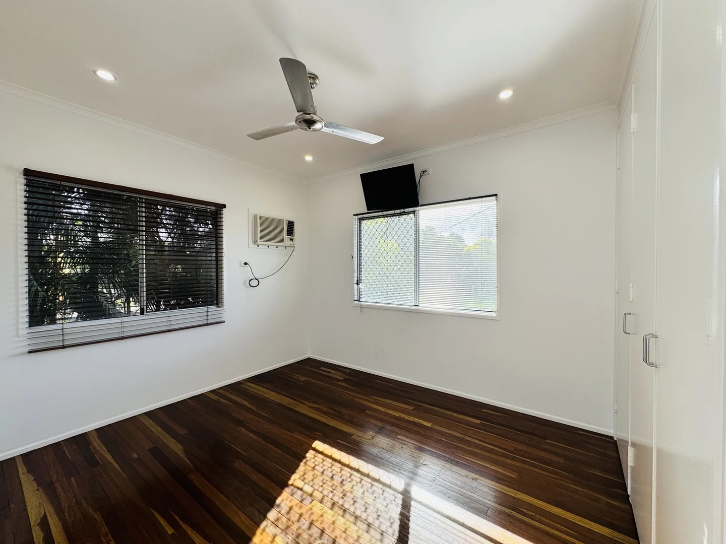 Additional image 15 of 10 GOOLAGONG Crescent, Moranbah QLD 4744