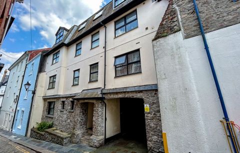 Stokes Lane, Plymouth PL1