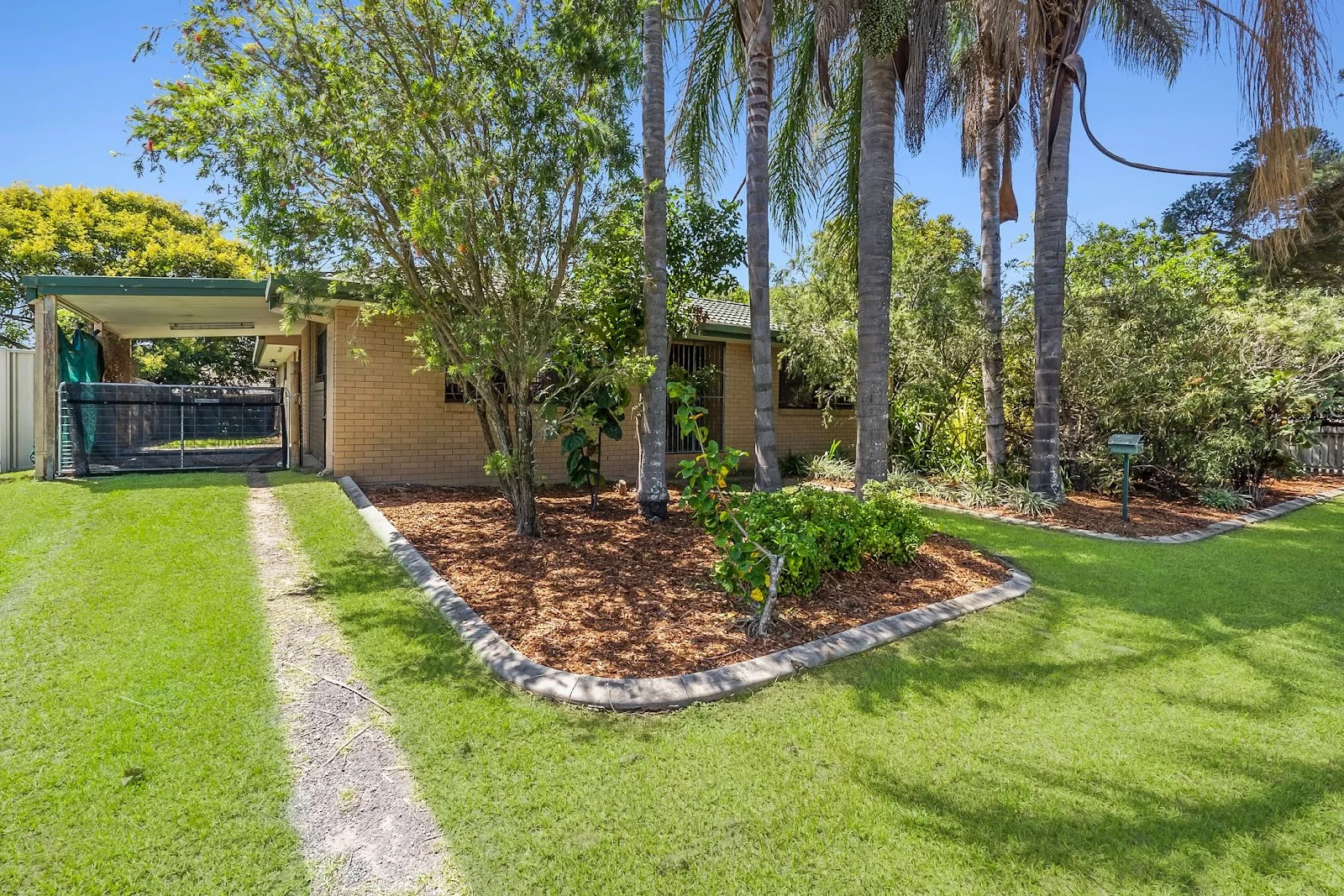 25 Carmela Crescent, Morayfield QLD 4506