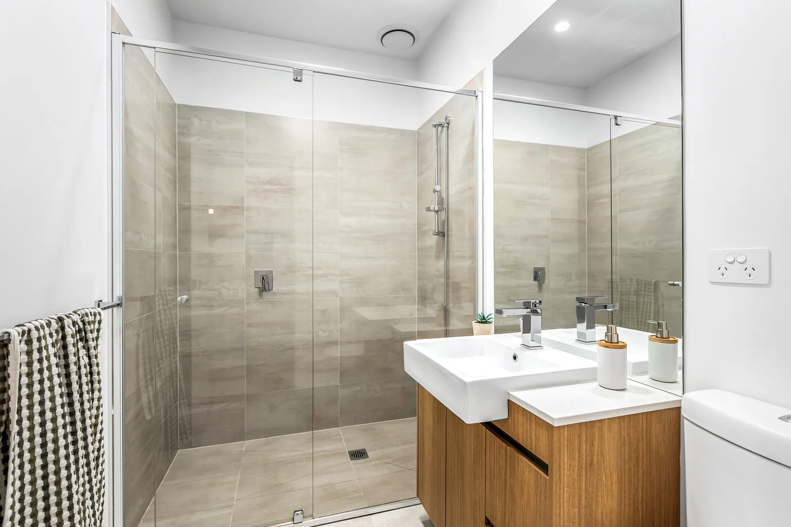 Additional image 18 of 107/8-10 Barkly Street, Brunswick East VIC 3057
