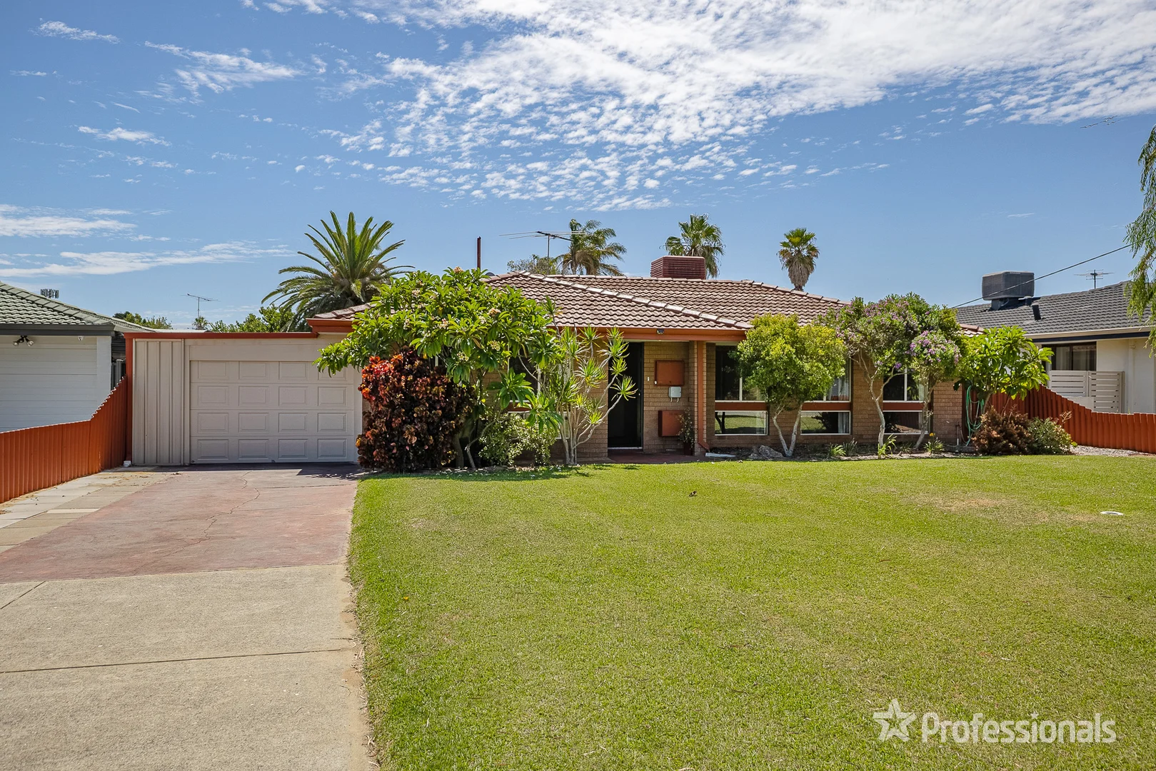 24 Brixham Way, Warnbro WA 6169 photo 3
