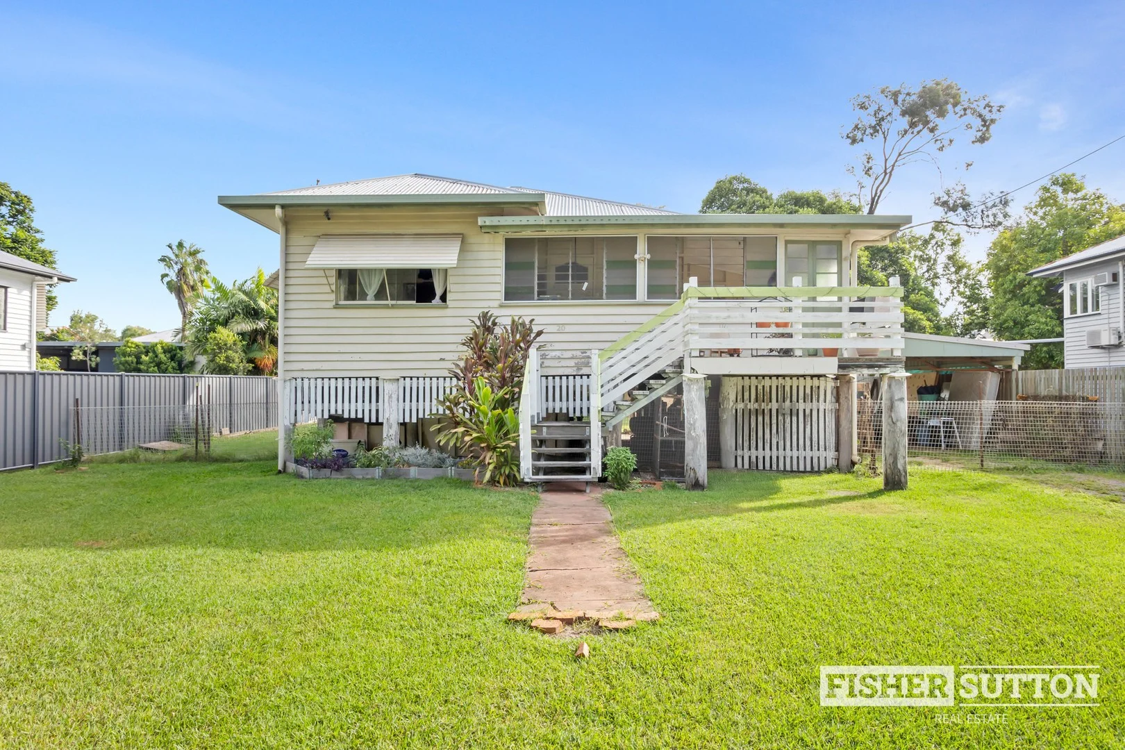 20 Dowling Street, Park Avenue QLD 4701