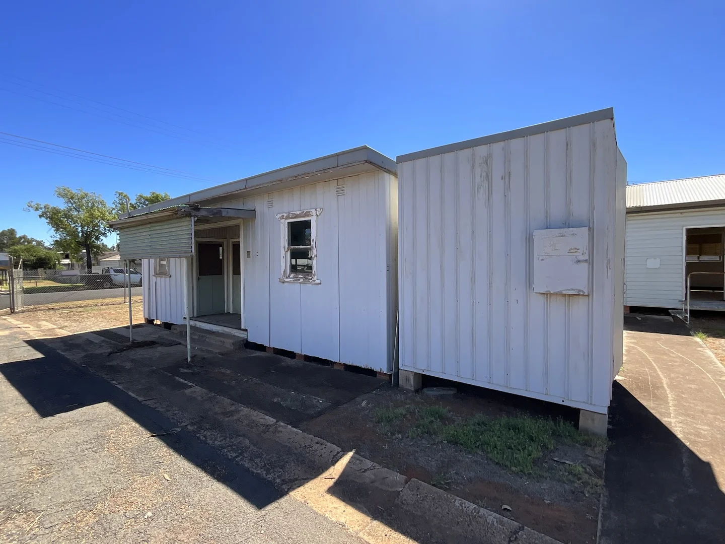 Additional image 23 of 48 - 50 Molesworth Street, Hillston NSW 2675