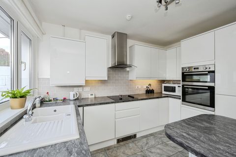 Coalbrook Road, Grovesend, Swansea SA4