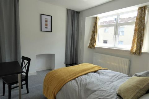 Port Tennant Road, Port Tennant, Swansea SA1, Swansea, , Room to rent