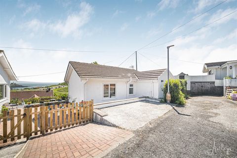 Limeslade Drive, Mumbles, Swansea SA3