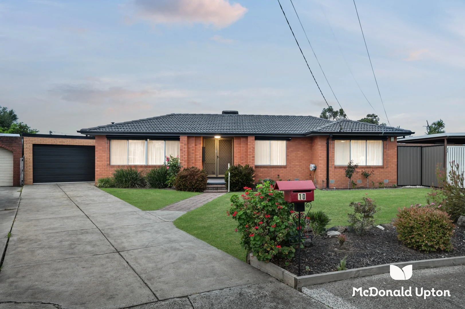 10 Spruce Court, Gladstone Park VIC 3043