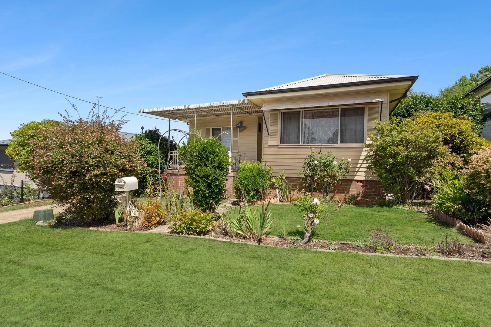 10 Jamieson Street, Crookwell NSW 2583