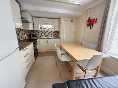Ysgol Street, Port Tennant SA1