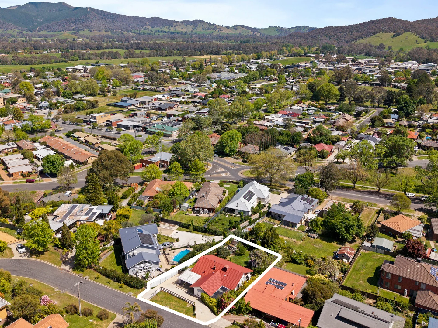 Additional image 17 of 10 Banool Avenue, Myrtleford VIC 3737