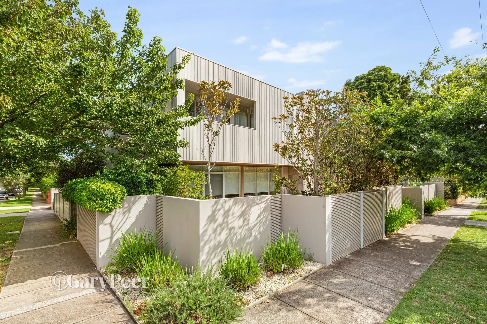 2/12 St Aubins Avenue, Caulfield North VIC 3161