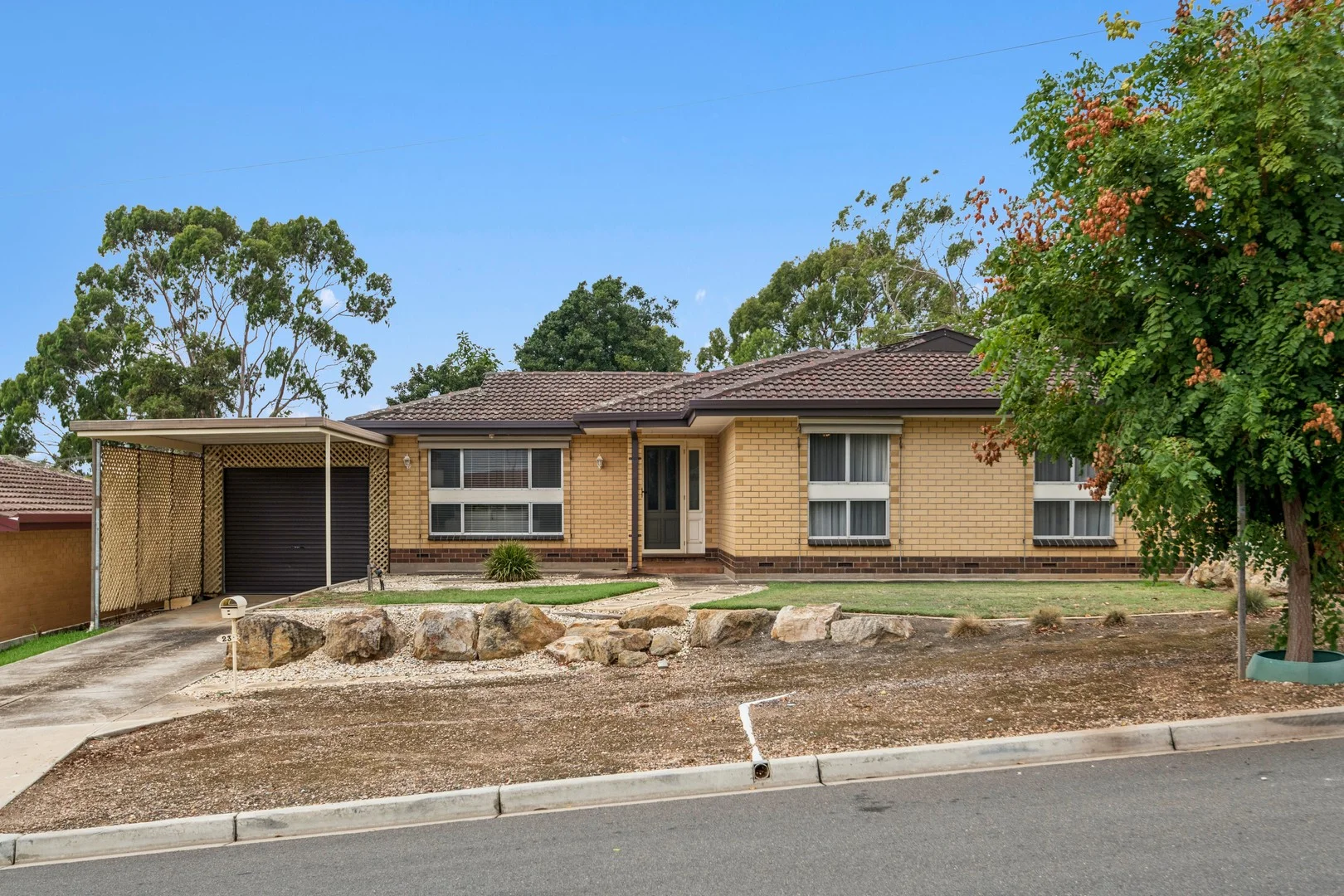 23 Barcelona Drive, Happy Valley SA 5159