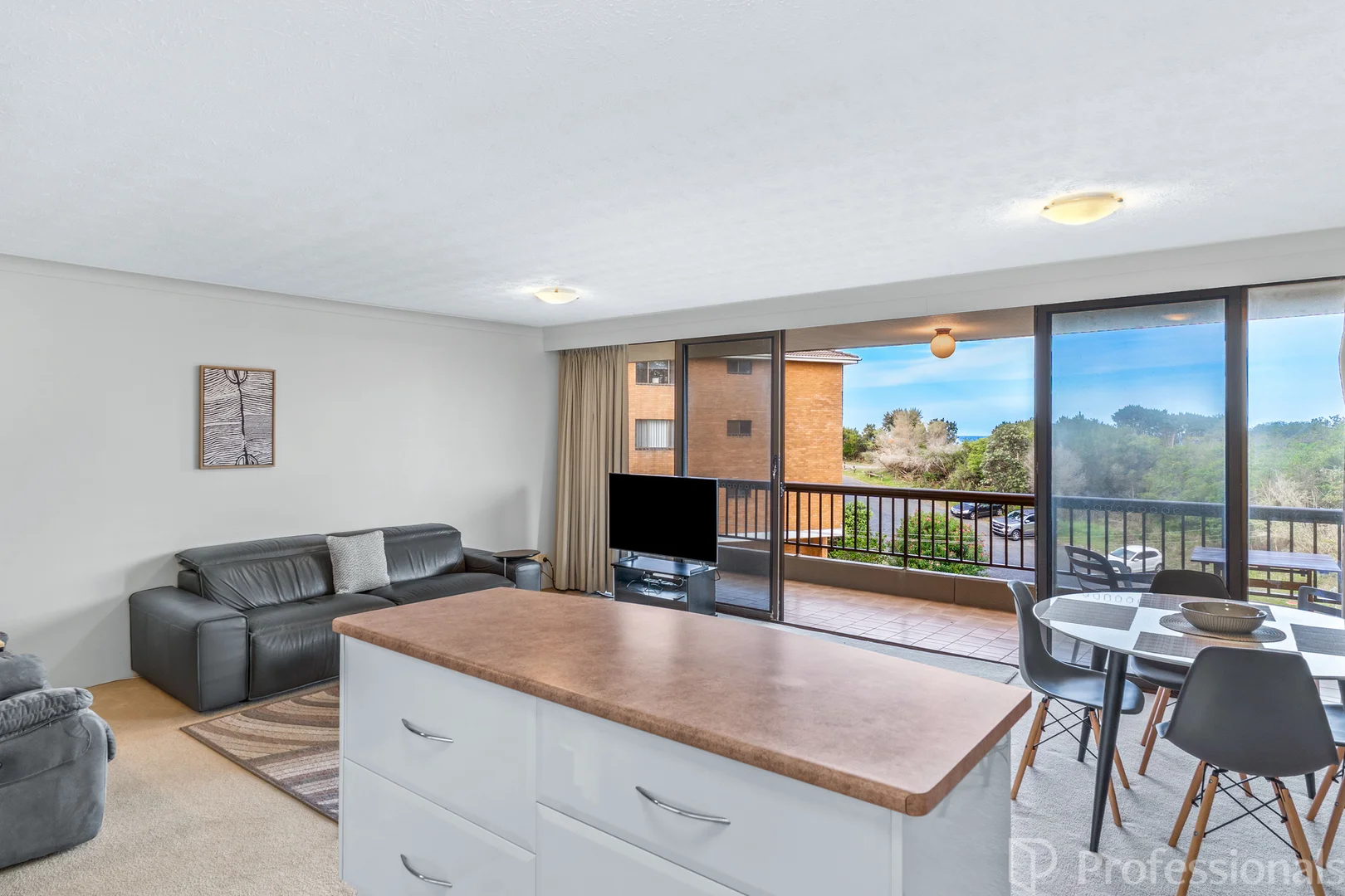 Additional image 3 of 302/45-49 Head Street, Forster NSW 2428