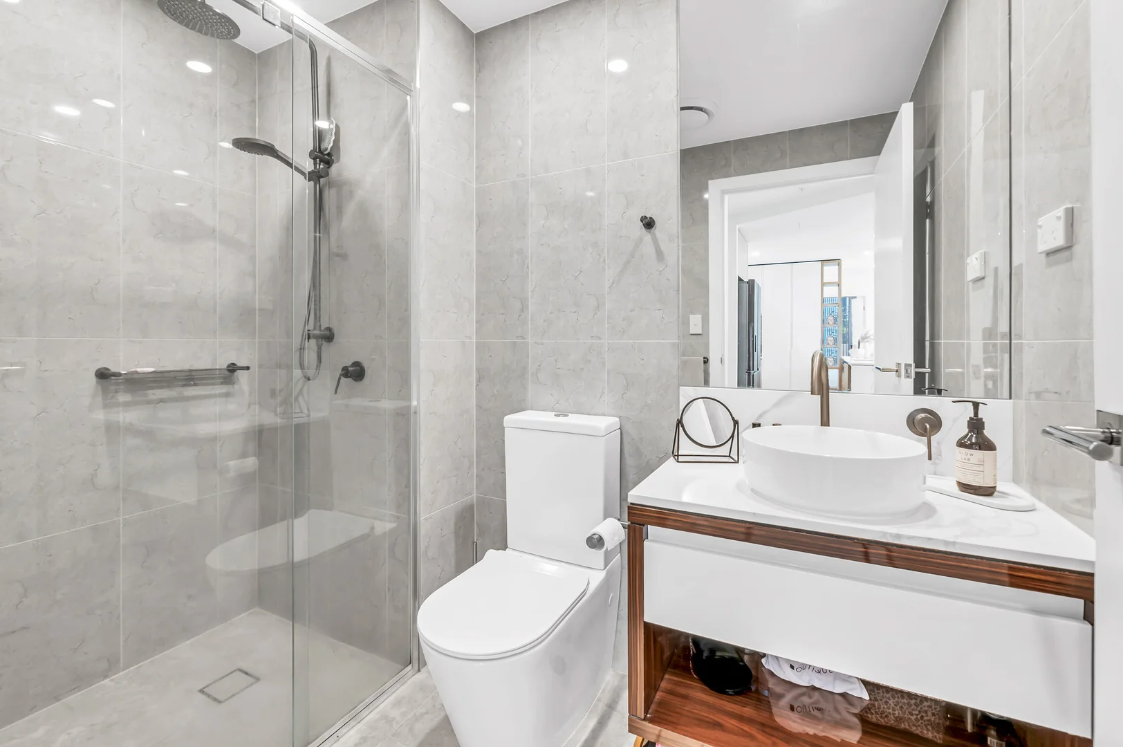 Additional image 17 of 204/28-30 Second Avenue, Broadbeach QLD 4218