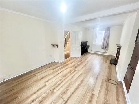 Carmarthen Road, Fforestfach, Swansea SA5