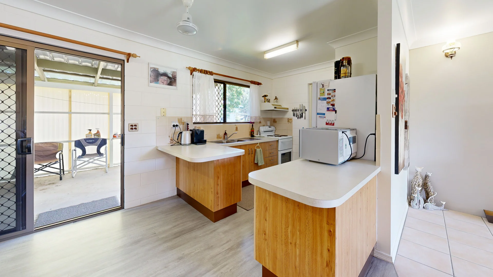 8 Champagne Crescent, Kelso QLD 4815 photo 2